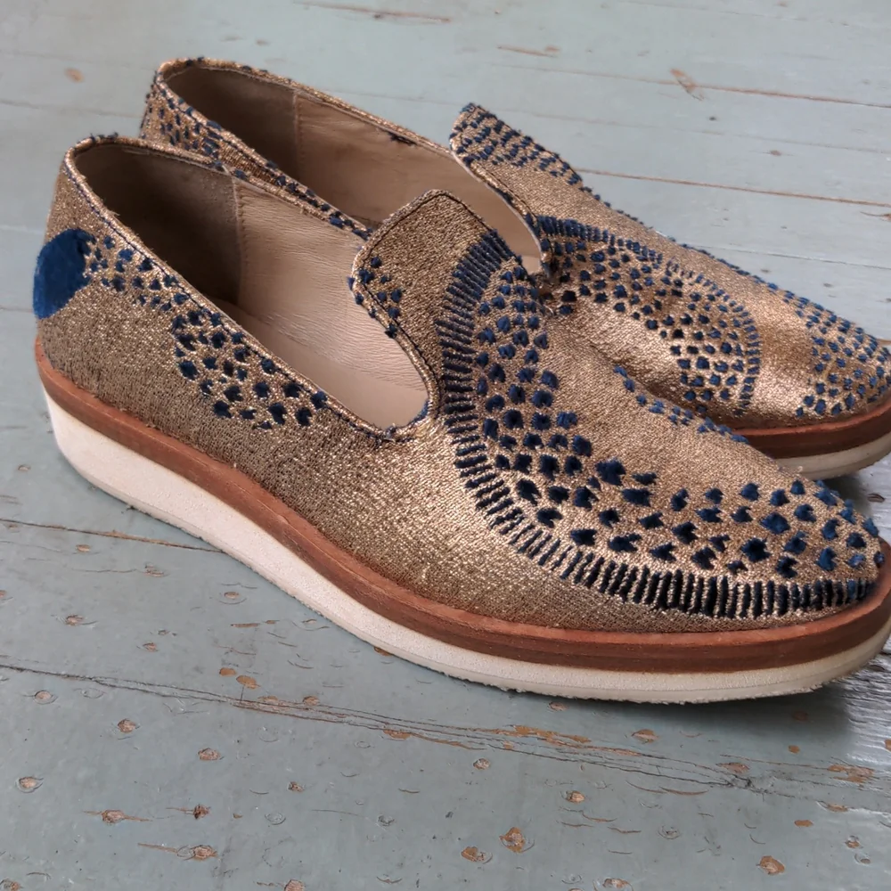 Free People Metallic Gold Loafers with Navy Detailing - Picture 2 of 8